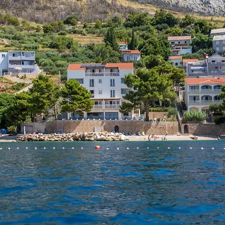 Apartments Villa Carica B&B Apartman Mimice