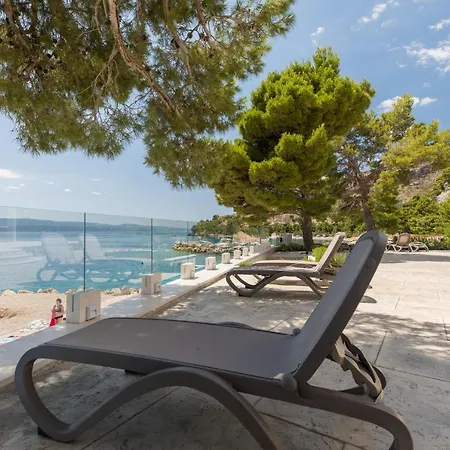 Apartments Villa Carica B&B