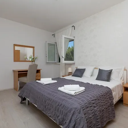 Apartman Apartments Villa Carica B&B Mimice