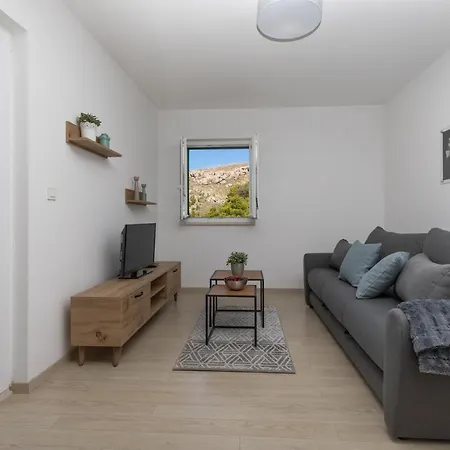 Carica Apartman *