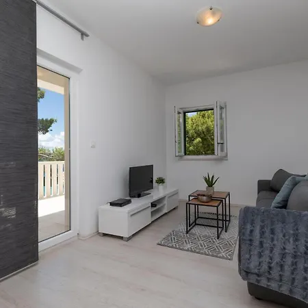 Carica Apartman