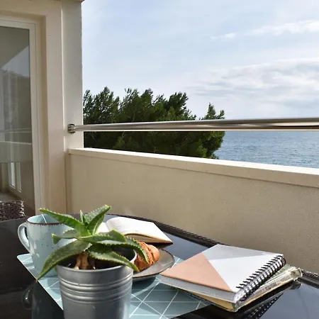 Apartman Apartments Villa Carica B&B *