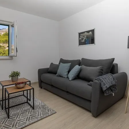 Apartments Villa Carica B&B Apartman *