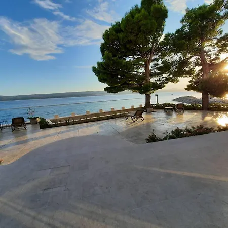 Apartman Apartments Villa Carica B&B