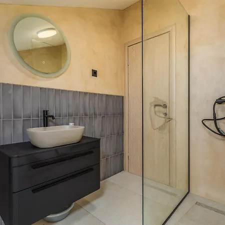 Carica Apartman
