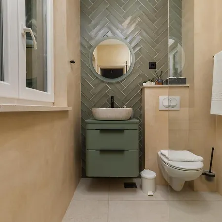 Carica Apartman Mimice