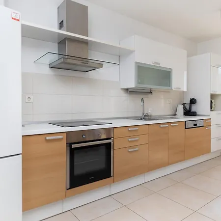 Apartments Villa Carica B&B Mimice