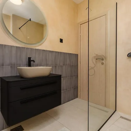 Carica Apartman